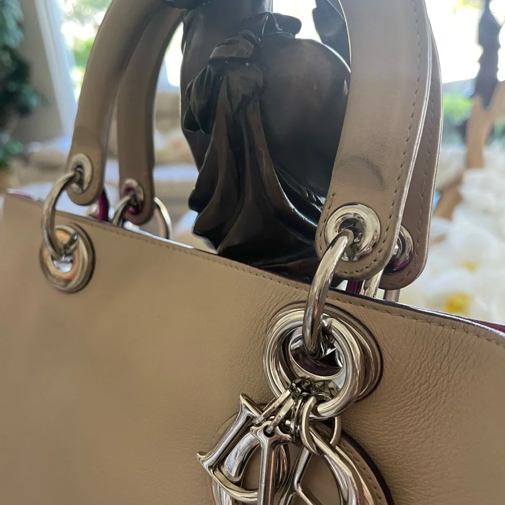 ✨Diorissimo Large Purse✨ - Picture 15 of 16